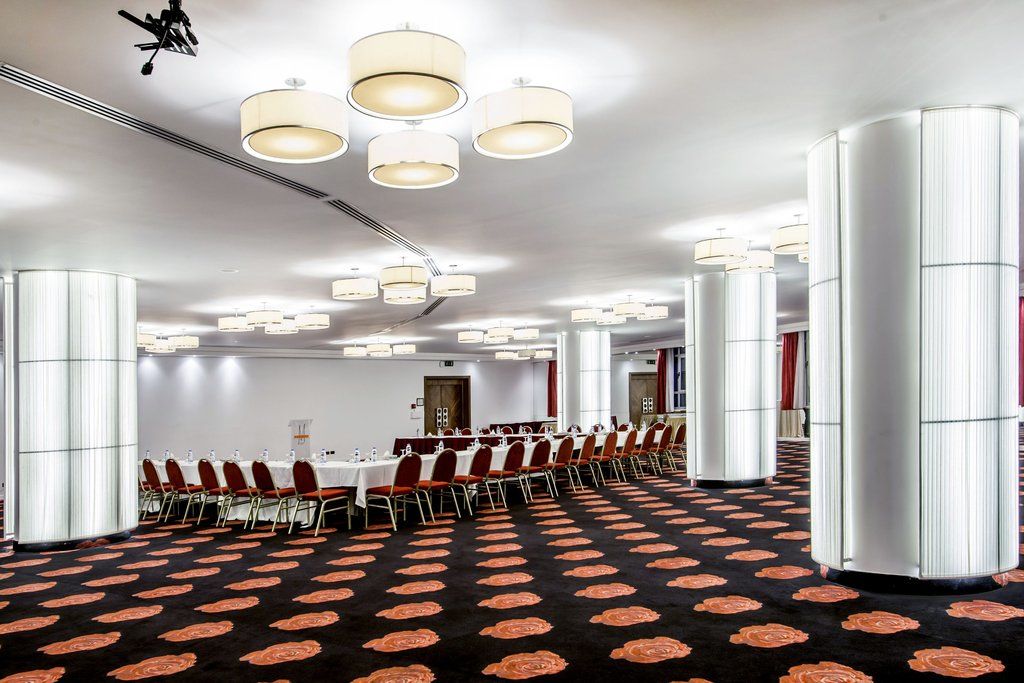Monroe Hotel Beiroet Buitenkant foto
